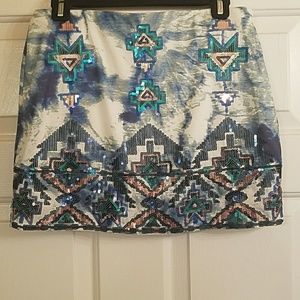 Sequenced multicolored skirt